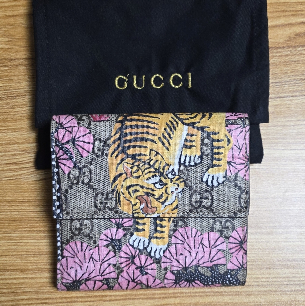 Authentic Gucci GG Supreme Monogram Bengal Tiger Bifold Wallet with Coin Purse